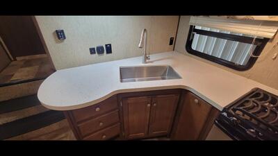 2017 KEYSTONE SPRINTER 269 FWRLS   - Photo 18 - Aurora, MO 65605