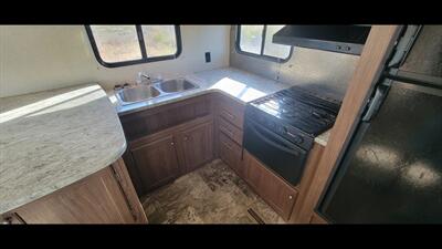 2018 HEARTLAND PIONEER 280RK   - Photo 21 - Aurora, MO 65605