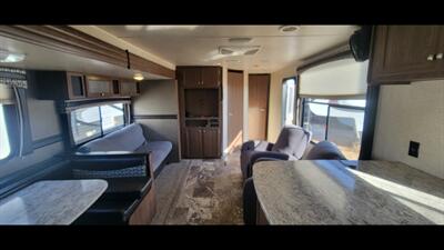 2018 HEARTLAND PIONEER 280RK   - Photo 11 - Aurora, MO 65605