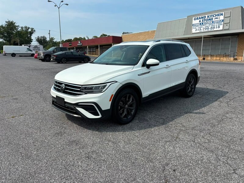 2022 Volkswagen Tiguan SE  