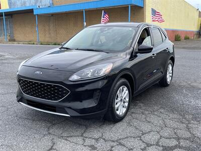 2020 Ford Escape SE   - Photo 1 - Philadelphia, PA 19136