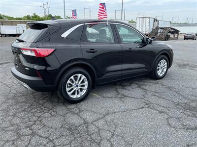 2020 Ford Escape SE   - Photo 4 - Philadelphia, PA 19136