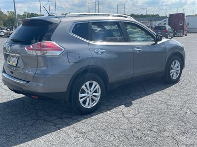 2016 Nissan Rogue SV Sport Utility 4D   - Photo 4 - Philadelphia, PA 19136