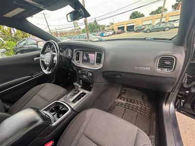 2019 Dodge Charger SXT   - Photo 14 - Philadelphia, PA 19136