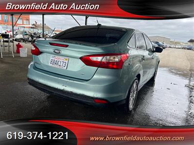 2012 Ford Focus SE   - Photo 3 - San Diego, CA 92154