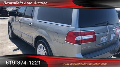 2008 Lincoln Navigator L   - Photo 4 - San Diego, CA 92154