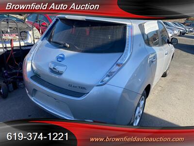 2011 Nissan LEAF SV   - Photo 4 - San Diego, CA 92154