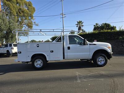 2015 Ford F250 XL Utility 6.2L Gas, 4-wheel drive,ladder  rack! - Photo 4 - Santa Ana, CA 92703