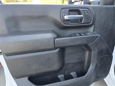 2020 Chevrolet Silverado 2500HD  Utility 6.6L gas,4 new tires. - Photo 16 - Santa Ana, CA 92703
