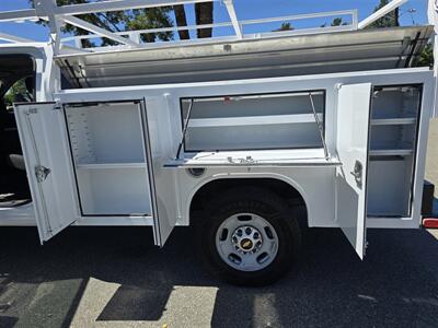 2020 Chevrolet Silverado 2500HD  Utility 6.6L gas,4 new tires. - Photo 2 - Santa Ana, CA 92703