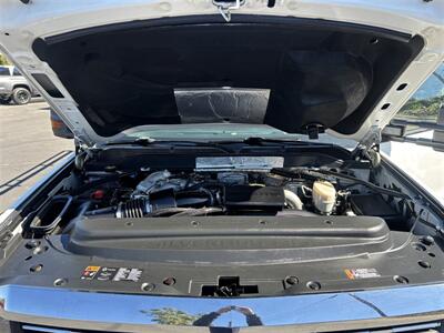 2018 Chevrolet Silverado 3500HD CC UTILITY   - Photo 8 - Santa Ana, CA 92703