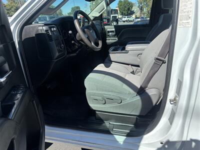 2018 Chevrolet Silverado 3500HD CC UTILITY   - Photo 20 - Santa Ana, CA 92703