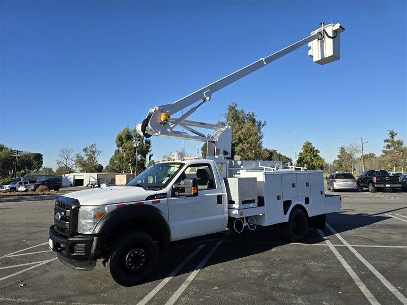 2012 Ford F-550 Super Duty XL BUCKET 6.8L GAS,35FT REACH,98K  MILES!