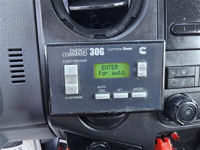 2012 Ford F-550 Super Duty XL BUCKET 6.8L GAS,35FT REACH,98K MILES! - Photo 24 - Santa Ana, CA 92703