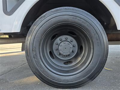 2012 Ford F-550 Super Duty XL BUCKET 6.8L GAS,35FT REACH,98K MILES! - Photo 22 - Santa Ana, CA 92703