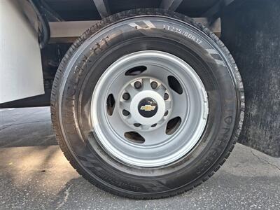 2017 Chevrolet Silverado 3500 SERVICE TRUCK  6 new tires! - Photo 23 - Santa Ana, CA 92703