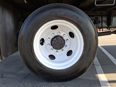 2016 Ford F-650 Super Duty STAKE BED 6.7L DIESEL,22FT BED, POWER LIFT GATE! - Photo 17 - Santa Ana, CA 92703