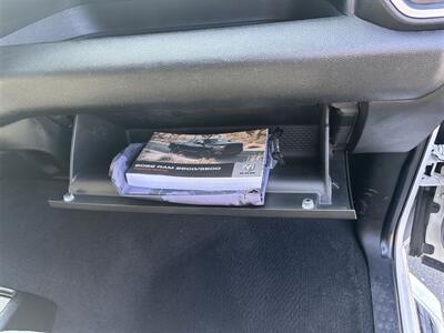 2022 RAM 3500 UTILITY   - Photo 23 - Santa Ana, CA 92703