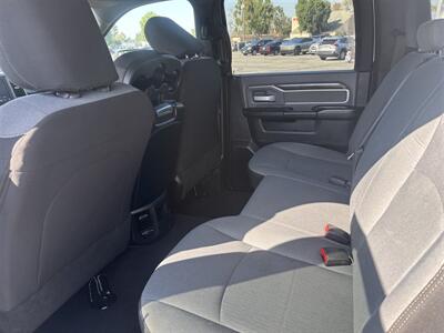 2022 RAM 3500 UTILITY   - Photo 15 - Santa Ana, CA 92703