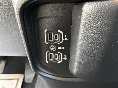 2022 RAM 3500 UTILITY   - Photo 22 - Santa Ana, CA 92703