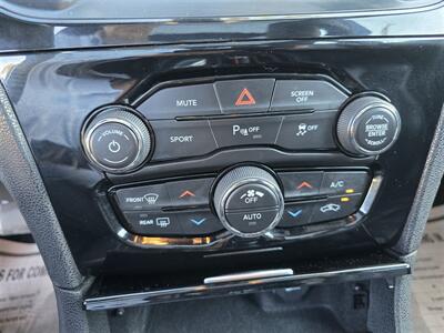 2021 Chrysler 300 Series S  3.6L V6, leather,Panoramic roof,  newer tires,great condition! - Photo 17 - Santa Ana, CA 92703