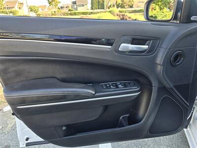 2021 Chrysler 300 Series S  3.6L V6, leather,Panoramic roof,  newer tires,great condition! - Photo 9 - Santa Ana, CA 92703