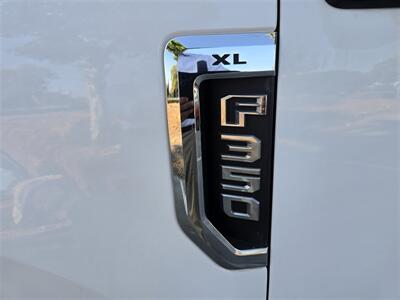 2020 Ford Commercial F-350 Super Duty XL Utility 6.2L Flex fuel,4 new tires,Ready!   - Photo 27 - Santa Ana, CA 92703