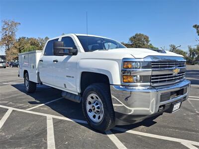 2017 Chevrolet Comm 3500 UTILITY  & ext tak w/pump! - Photo 25 - Santa Ana, CA 92703