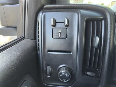 2017 Chevrolet Silverado 3500 SERVICE UTILITY 6.6L DURAMAX W/  ALLISON TRANS,LADDER RACKS! - Photo 27 - Santa Ana, CA 92703