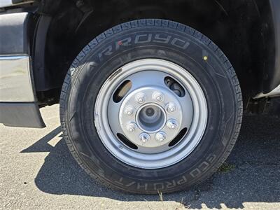 2003 Chevrolet 3500 UTILITY 6.0L GAS,11FT CTEC BED,LADDER RACK!   - Photo 18 - Santa Ana, CA 92703