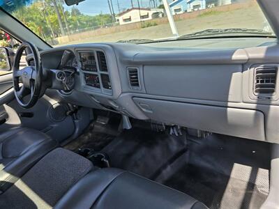 2003 Chevrolet 3500 UTILITY 6.0L GAS,11FT CTEC BED,LADDER RACK!   - Photo 16 - Santa Ana, CA 92703