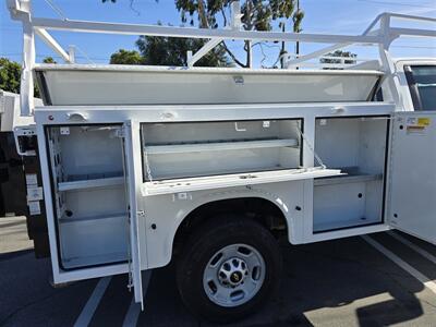 2021 Chevrolet Silverado 2500HD LS  Utility 6.6L gas,ladder rack! - Photo 3 - Santa Ana, CA 92703