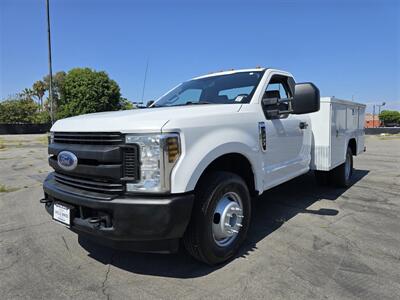 2019 Ford F350 XT Utility 6.2L Gas,1600LB Tommy power  lift gate! - Photo 3 - Santa Ana, CA 92703