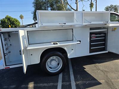 2019 Chevrolet Silverado 5500HD 6.6L DURAMAX SVC UTILITY, 11FT KNAPHEIDE BED! - Photo 2 - Santa Ana, CA 92703
