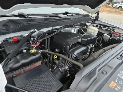 2017 Chevrolet Silverado 2500HD UTILITY SVC 6.0L gas,Pull out tray,6000W INV,  Air comp,enclosed Knapheide bed! - Photo 12 - Santa Ana, CA 92703
