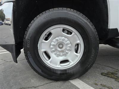 2017 Chevrolet Silverado 2500HD UTILITY SVC 6.0L gas,Pull out tray,6000W INV,  Air comp,enclosed Knapheide bed! - Photo 15 - Santa Ana, CA 92703