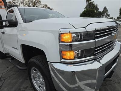 2017 Chevrolet Silverado 2500HD UTILITY SVC 6.0L gas,Pull out tray,6000W INV,  Air comp,enclosed Knapheide bed! - Photo 29 - Santa Ana, CA 92703