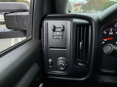 2017 Chevrolet Silverado 2500HD UTILITY SVC 6.0L gas,Pull out tray,6000W INV,  Air comp,enclosed Knapheide bed! - Photo 22 - Santa Ana, CA 92703