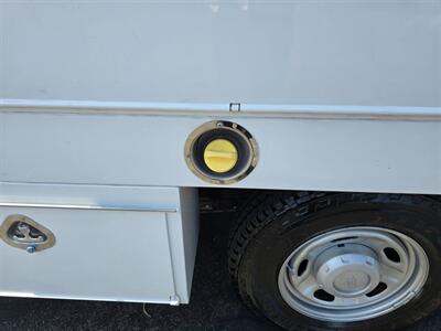 2016 Ford F-250 Super Duty XL SERVICE UTILITY,6.2L FLEX FUEL, PWR LFT GATE,LADDER RACK! - Photo 18 - Santa Ana, CA 92703