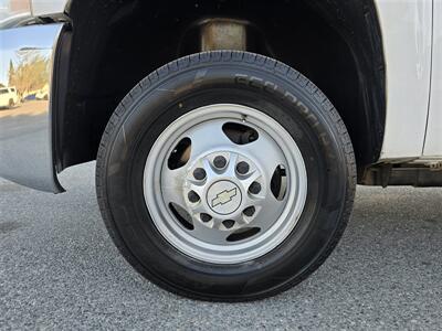 2008 Chevrolet Silverado 3500HD Utility, 9ft Scelzi bed,ONLY 100K MILES,  6 NEW TIRES! - Photo 14 - Santa Ana, CA 92703