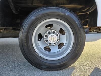 2008 Chevrolet Silverado 3500HD Utility, 9ft Scelzi bed,ONLY 100K MILES,  6 NEW TIRES! - Photo 15 - Santa Ana, CA 92703