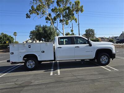 2022 Chevrolet Silverado 2500HD Work Truck Utility 6.6L Gas,Knapheide enclosed bed   - Photo 4 - Santa Ana, CA 92703