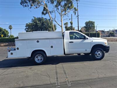 2009 Dodge Ram 3500 SLT  Jumbo Enclosed Royal bed! - Photo 2 - Santa Ana, CA 92703