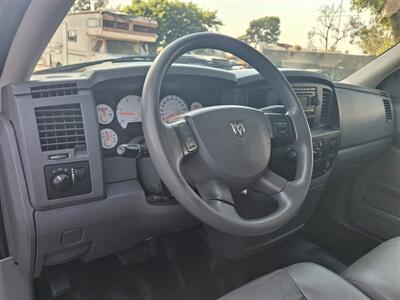 2009 Dodge Ram 3500 SLT  Jumbo Enclosed Royal bed! - Photo 14 - Santa Ana, CA 92703