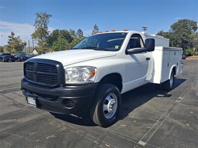 2009 Dodge Ram 3500 SLT  Jumbo Enclosed Royal bed! - Photo 3 - Santa Ana, CA 92703