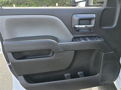 2018 Chevrolet Silverado 2500HD utility 6.0L GAS,1300LB POWER LIFT GATE!   - Photo 19 - Santa Ana, CA 92703