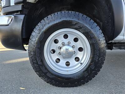 2005 GMC SIERRA 2500 HD UTILITY 6.0L GAS, NEW TIRES,  RECONDITIONED! - Photo 10 - Santa Ana, CA 92703