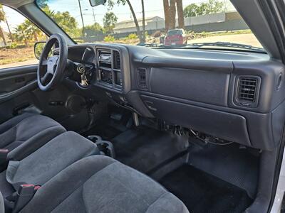 2005 GMC SIERRA 2500 HD UTILITY 6.0L GAS, NEW TIRES,  RECONDITIONED! - Photo 17 - Santa Ana, CA 92703