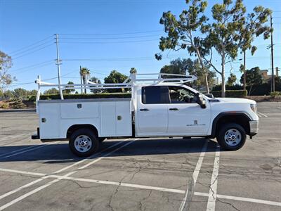 2022 GMC Sierra 2500HD Pro Utility,6.6L Gas,Ladder rack,  8 ft Harbor bed! - Photo 1 - Santa Ana, CA 92703