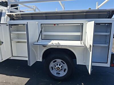 2022 Chevrolet Comm 2500 WORK TRUCK UTILITY BED, 6.6L GAS!   - Photo 3 - Santa Ana, CA 92703